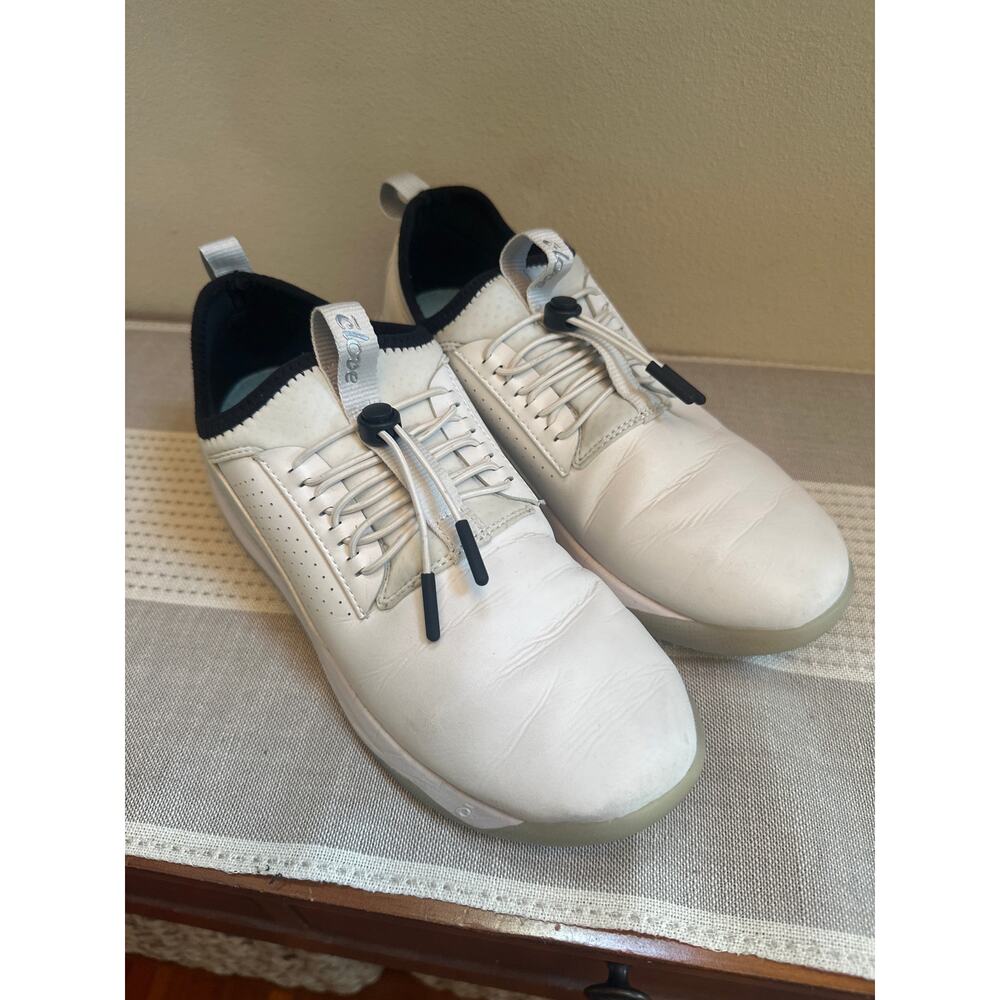 Clove Women's Classic Brilliant White Nursing Healthcare Pro Size 9.5 Men's 8